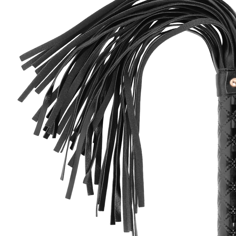 BEGME - Black vegan leather flogger